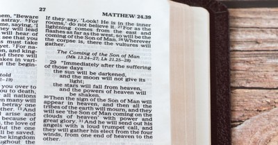 A Prayer for Steadfast Faith on Holy Tuesday - Your Daily Prayer - April 15 